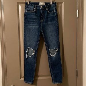 Free People Busted Knee Jeans Size 30